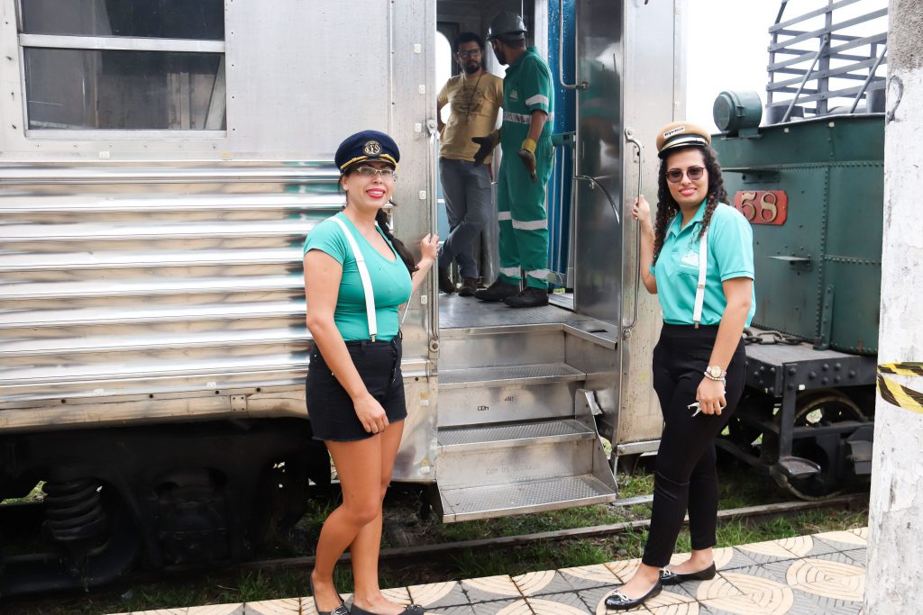 Depois de uma grande adesão ao último passeio na Locomotiva 58, durante o carnaval, movimentando gente de todos os lugares e idades, o “Passeio de Trem” está de volta em comemoração ao Dia das Mulheres – 8 de março.