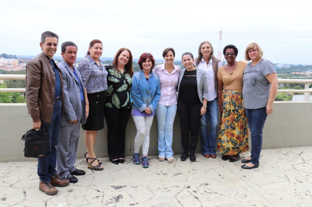 Servidores aposentados no 6 Andar com a prefeita Jaqueline Coutinho