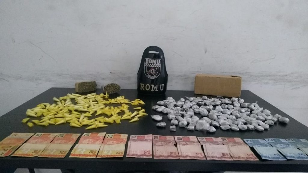 Entorpecentes recolhidos pela Ronda Ostensiva Municipal (ROMU)